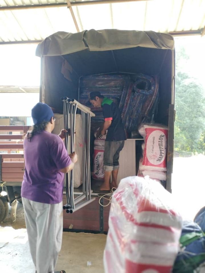 Rezeki Hari Ni. Pekerja Ladang Baru Nok Masuk, 