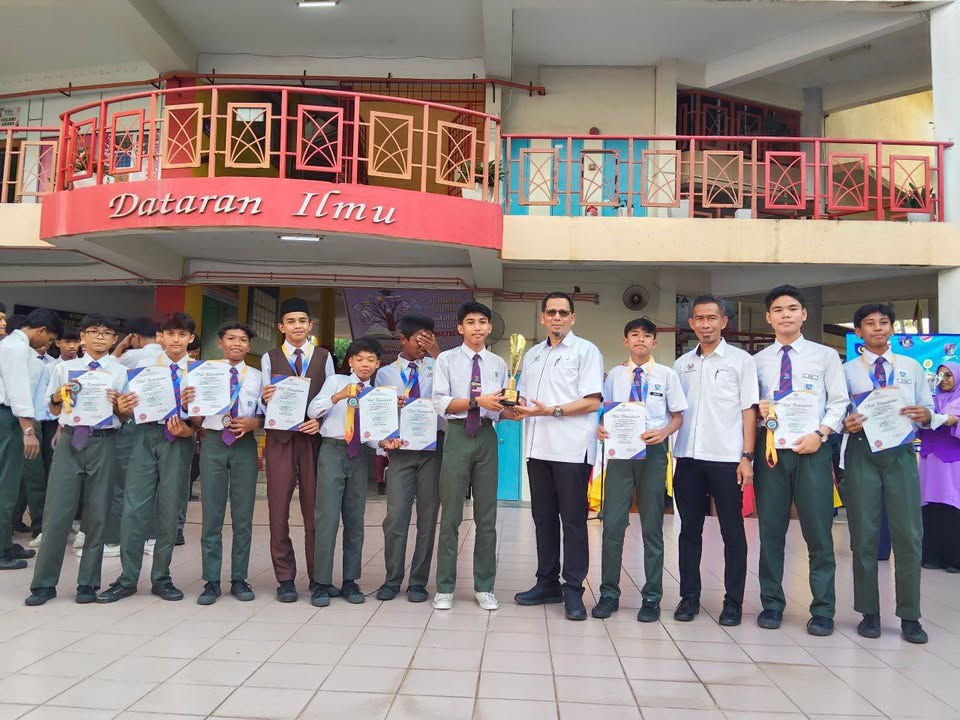 Tahniah Kepada Pasukan Bola Sepak Akses Kerana Berjaya 