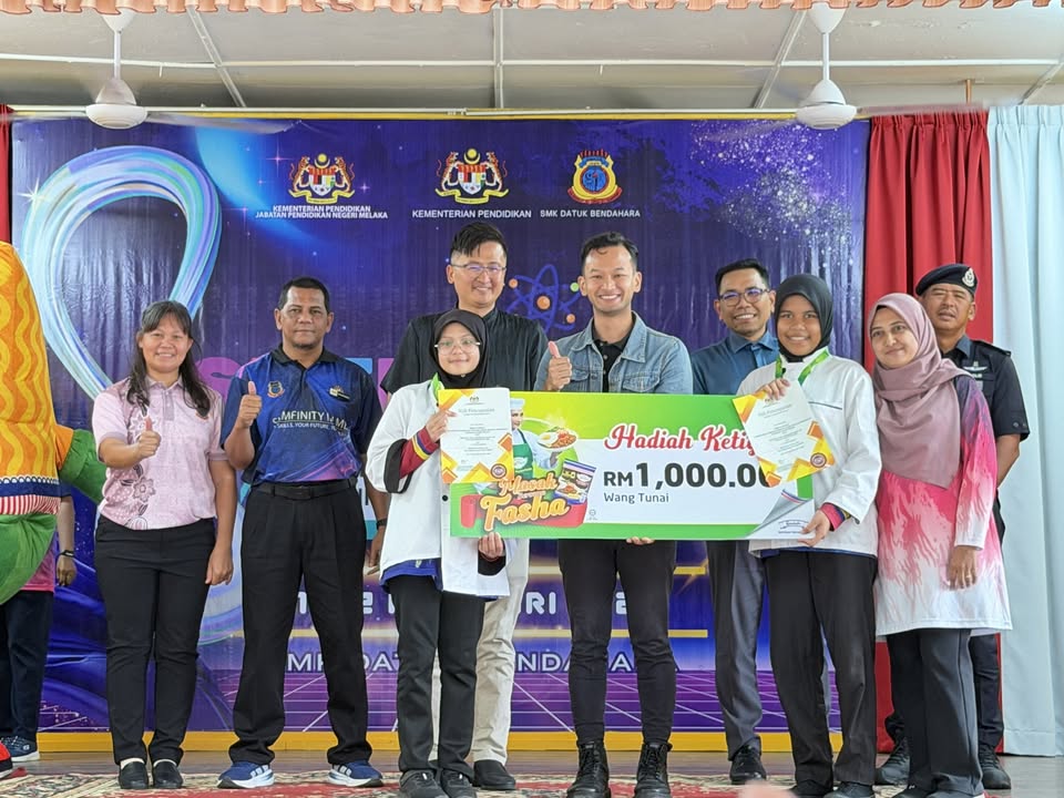 Tahniah Dan Syabas Kepada Khadijah Dan Yusratul Dari 