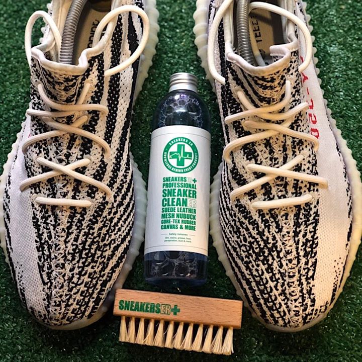 Gais Gais Gais‼️ Kalau Kasut Yeezy V2 Zebra Gais Gais Gais‼️ Kalau Kasut Yeezy V2 Zebra