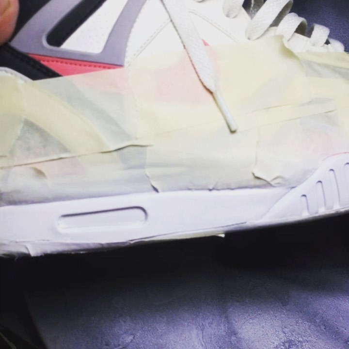 Repaint Kasut Bukan Satu Benda Mudah Kalau.. Repaint Kasut Bukan Satu Benda Mudah Kalau..