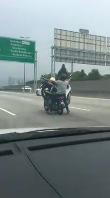 Ni Namanya Kawan. 