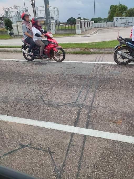 Line Hitam Ni Kawan-kawan Namanya Loop Sensor. Kalau 