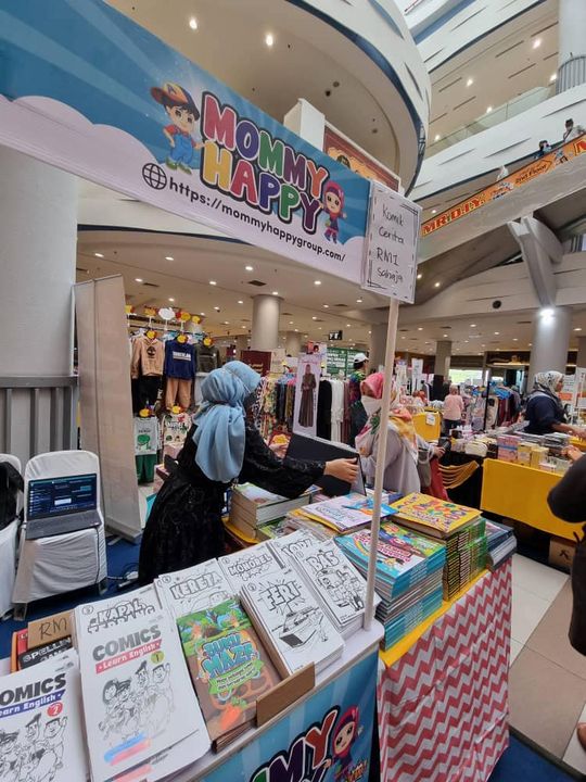 Suasana Jualan Booth Di Mydin Seremban