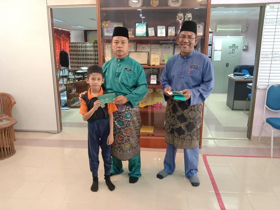 Sumbangan Duit Raya Kepada Murid Asnaf & Anak 
