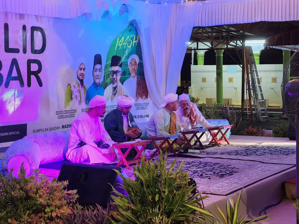 Sedang Berlangsung Maulid Akbar Di Masjid Al Muhtadin 