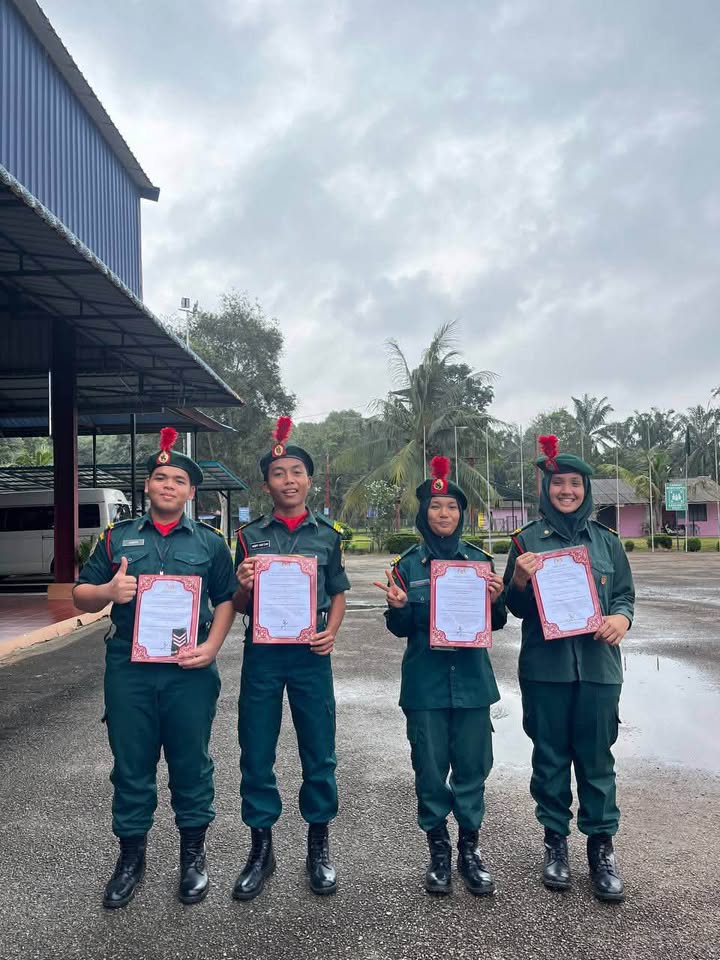 Ujian Kenaikkan Pangkat Pegawai Waran Kadet Remaja Sekolah 