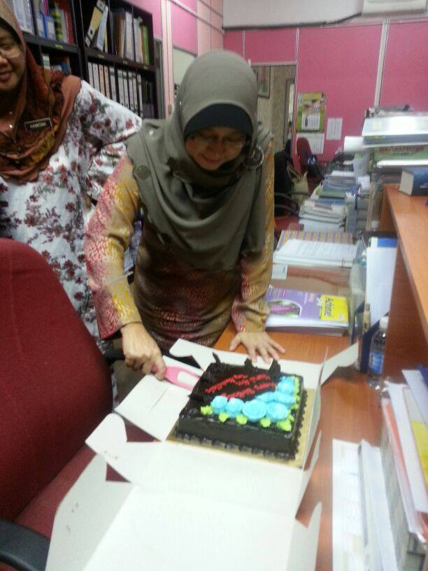 Selamat Hari Ulangtahun Kepada Pn. Nurulain Tay Abdullah 