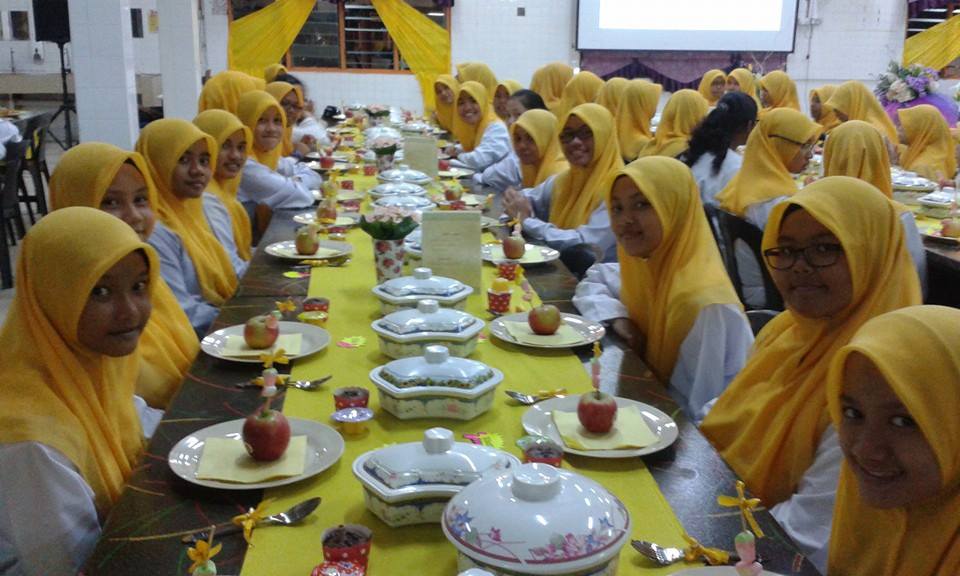 Sekitar Makan Beradab Bendahara 