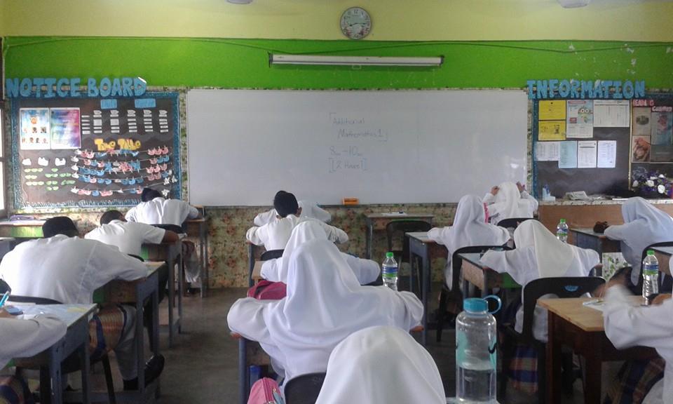 Demam Peperiksaan Untuk Menengah Atas 