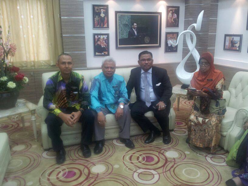 Kunjungan Para Pentadbir Ke Pejabat Ketua Menteri Melaka 