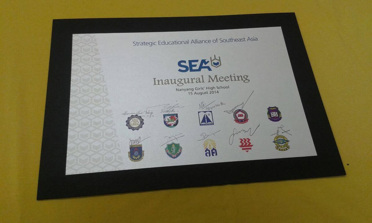 Program Pengantarabangsaan: Mozac Menghantar 5 Orang Pelajar Dan 