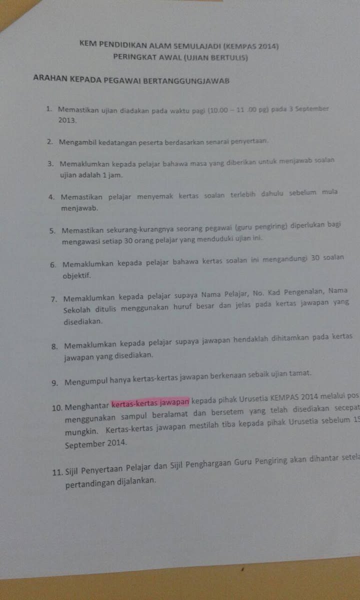 Para Pelajar Tingkatan 4  Menjalani Ujian Kempas 
