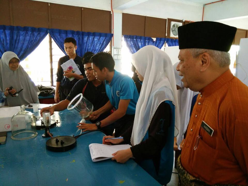 Lawatan Pengetua Ke Stesen Stesen Physics Quest 