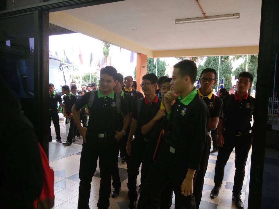 Physics Quest Hari Keempat Pada 7 September 2014 