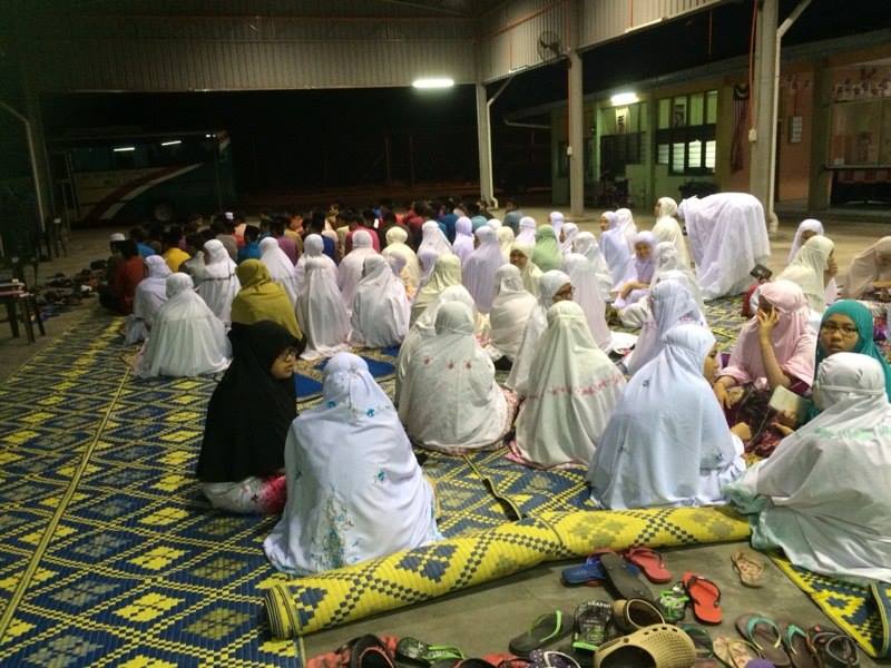 Santapan Rohani Pelajar Form 5. Di Dewan Terbuka. 