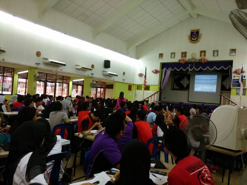 Slot Hari Keempat 16 September 2014 :fizik- Program 