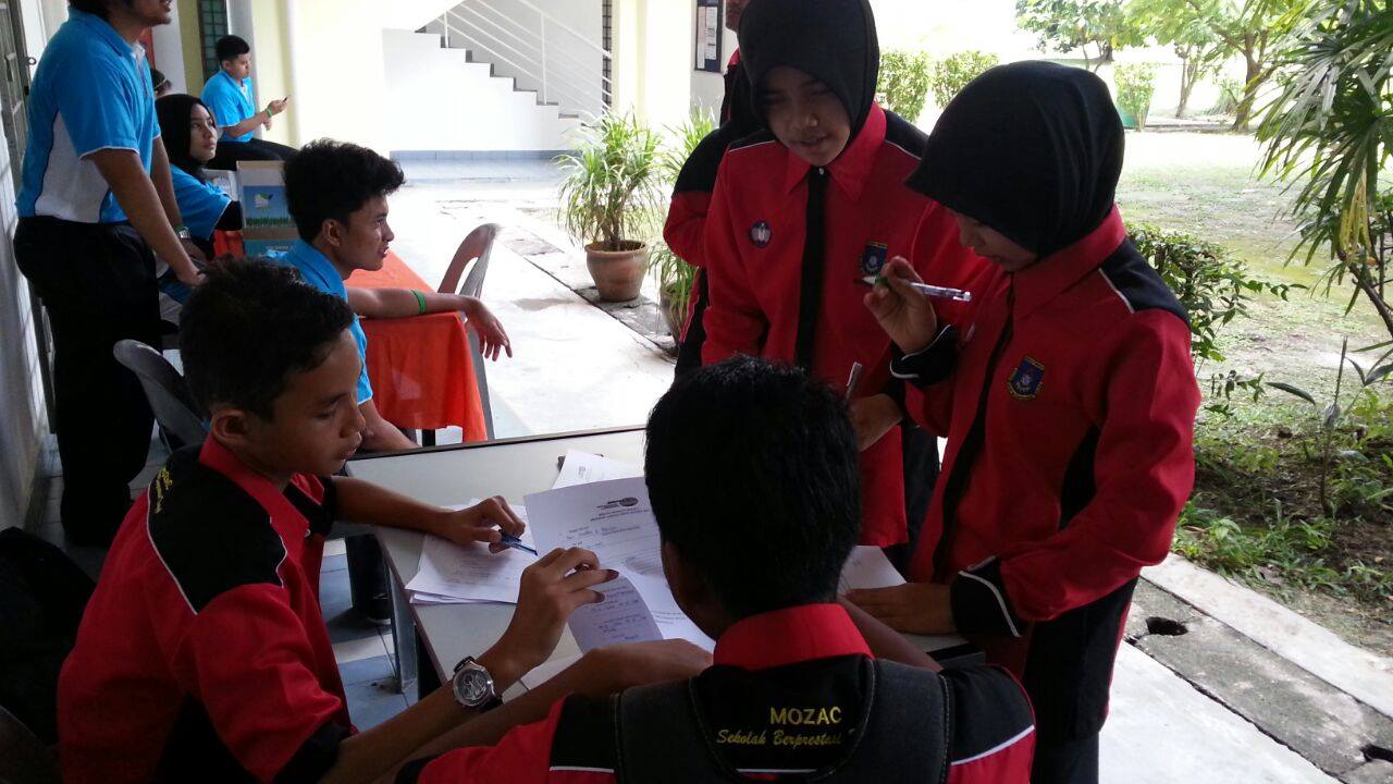 Mozac Menghantar 4 Orang Pelajar Ke Ya Hijau 