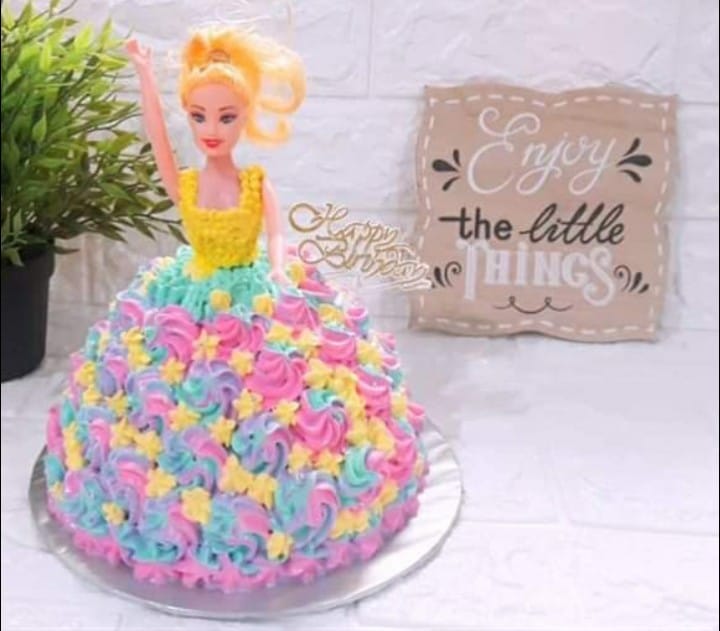 Kek Princess Barbie Doll kek Span Vanilla Dilapisi SharaLicious Bake House