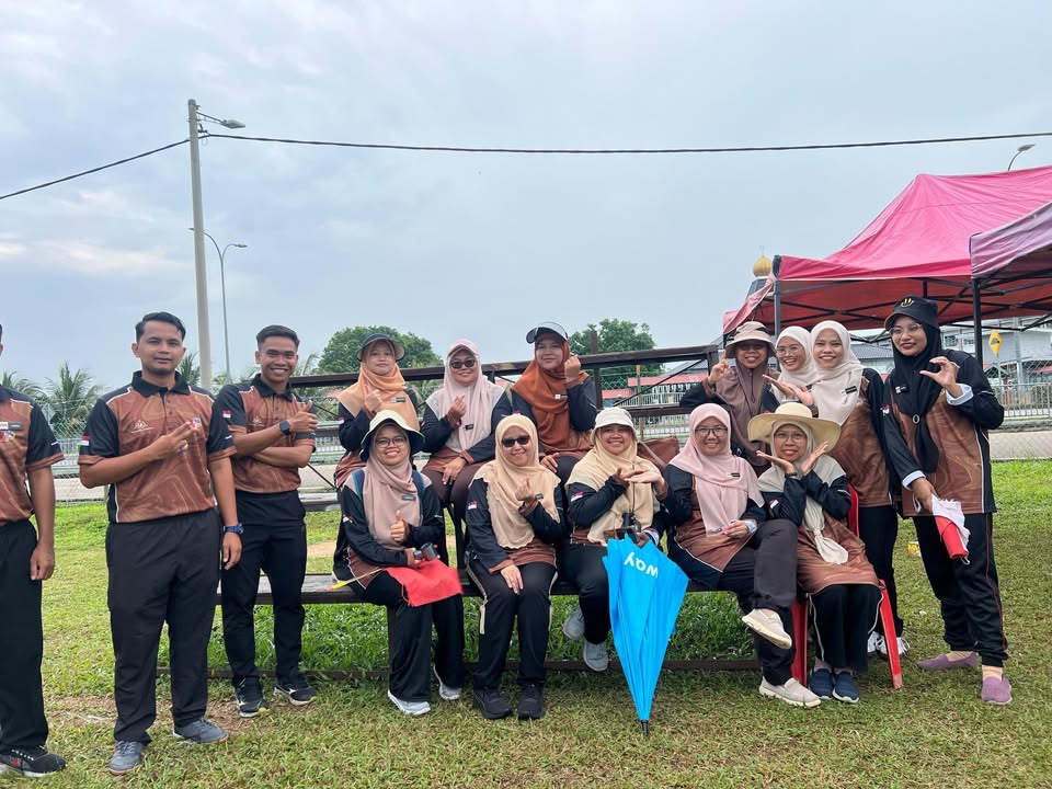 Dari Papan Putih Ke Padang Hijau- Semangat Tetap 