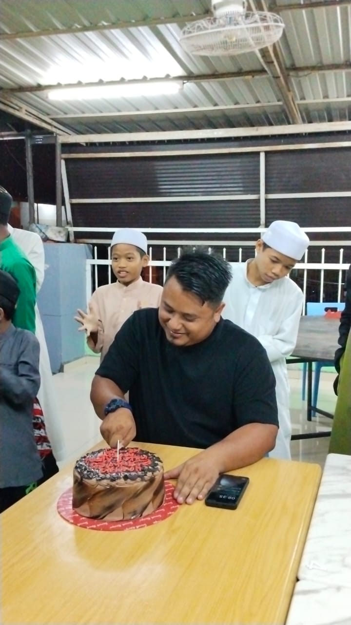 Selamat Hari Lahir Ustaz Aizat Qusyaire 