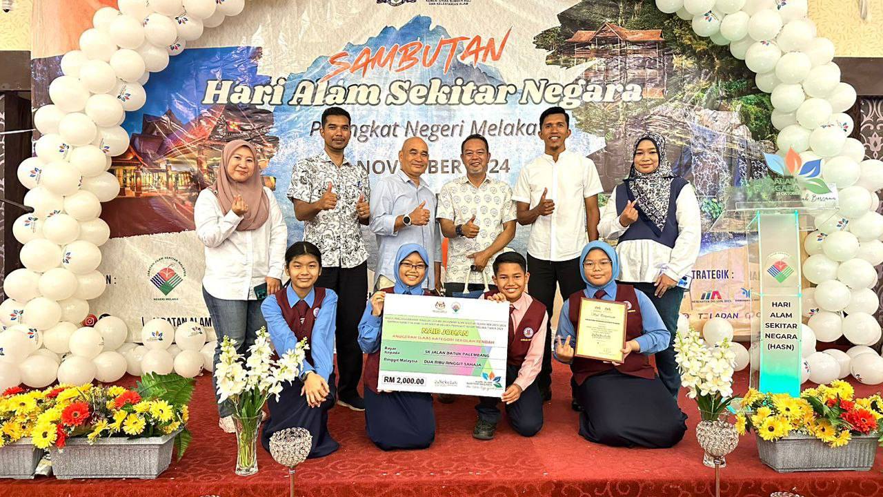 Majlis Penganugerahan Sekolah Lestari Anugerah Alam Sekitar ( 