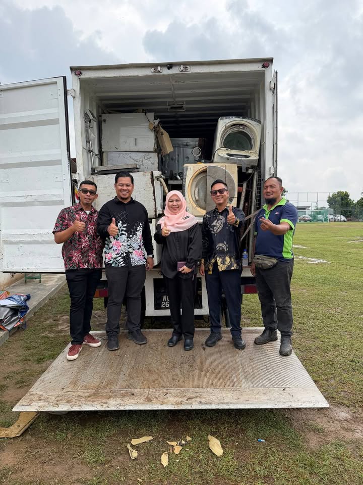 Pertandingan Pengumpulan Household E-waste 