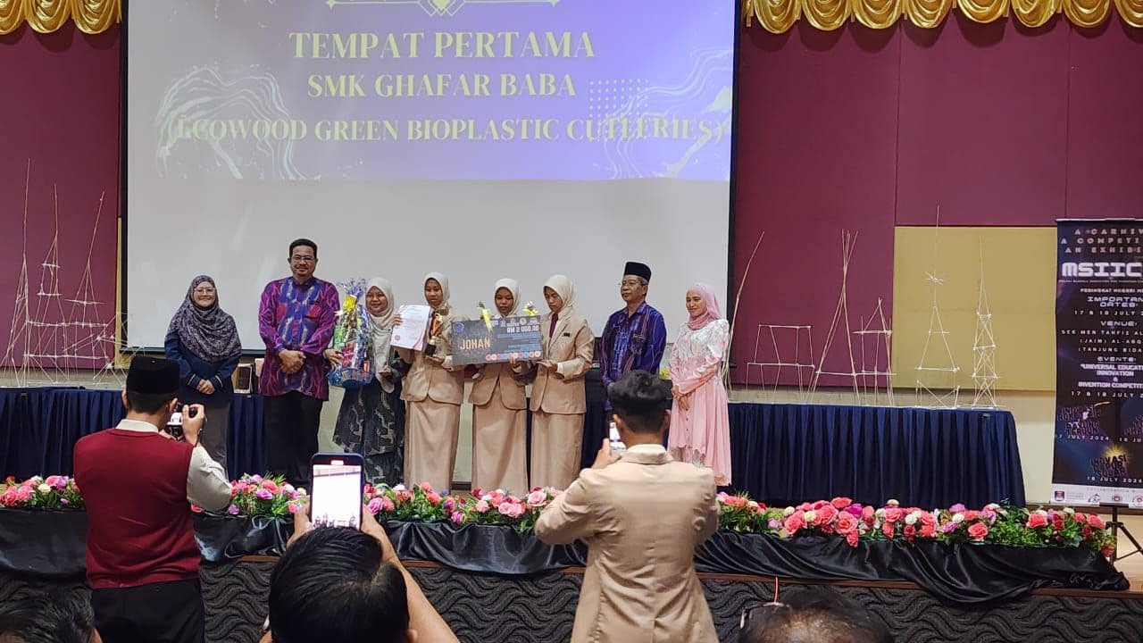 Tahniah Cikgu Suhanna Dan Sekalian Anak Inovasi Smkgb. 