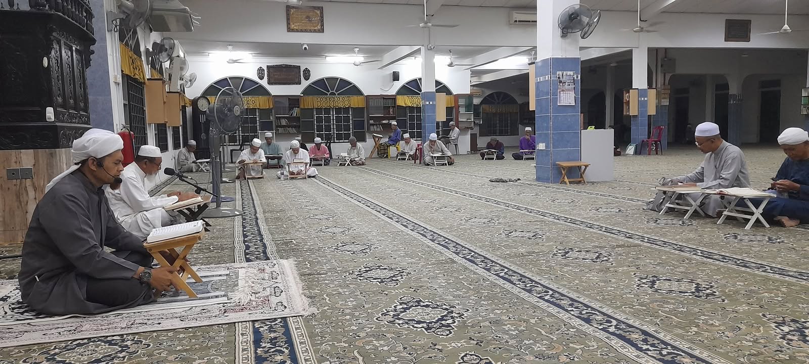 Talaqqi Al-quran. 