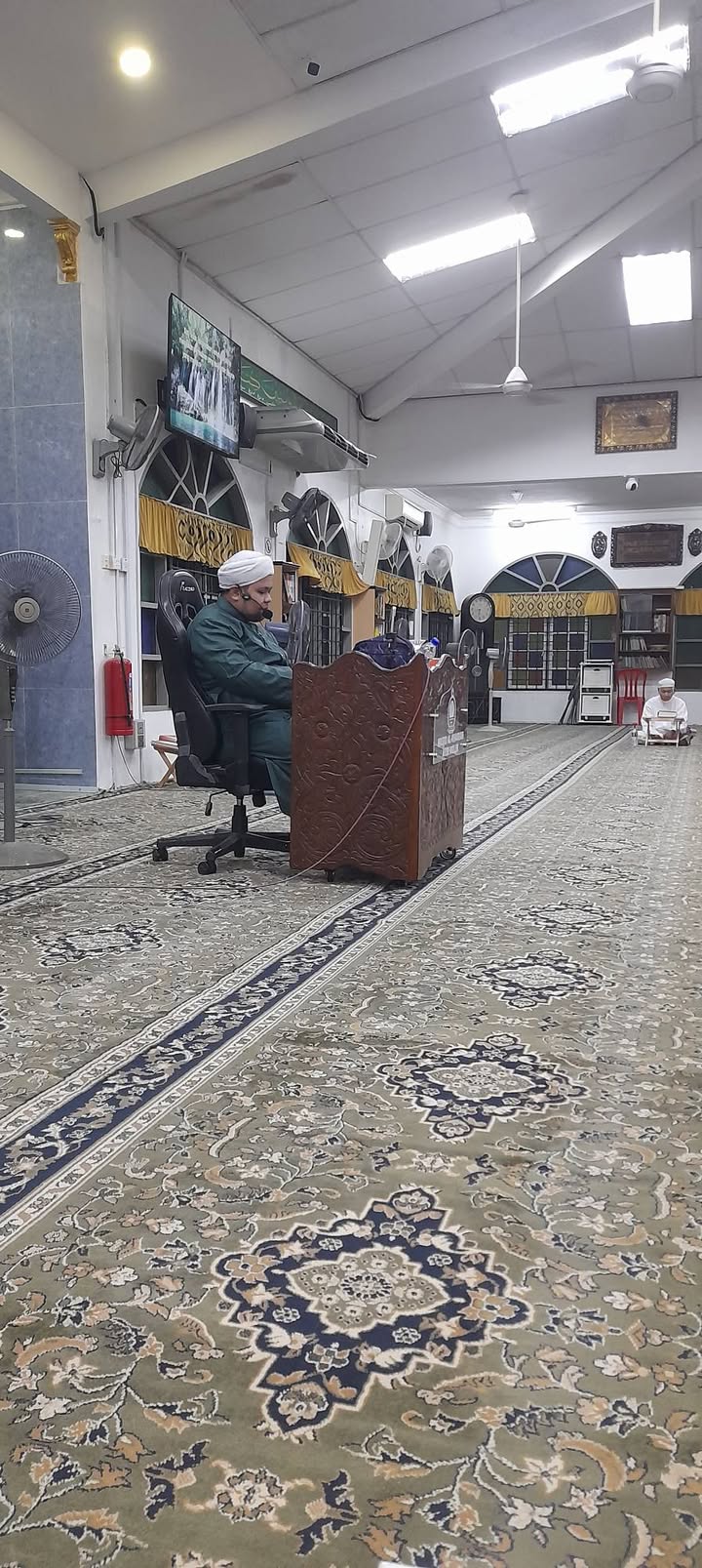 Al-qailulah (القَيْلُولَة) Ialah Tidur Atau Berehat Pada Waktu 