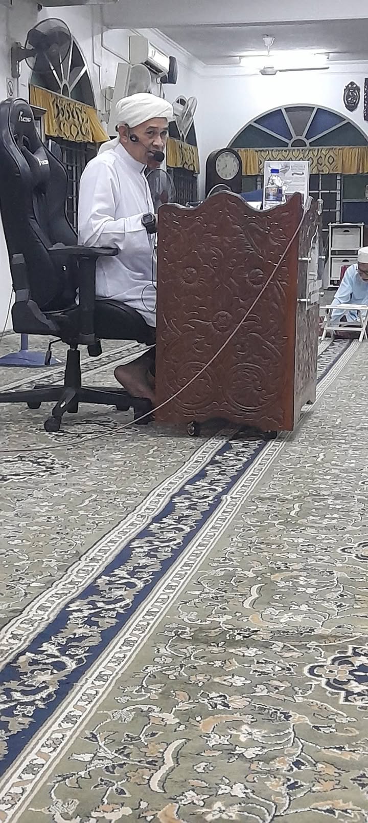 “segala Puji Bagi Allah” Ialah Terjemahan Daripada: 