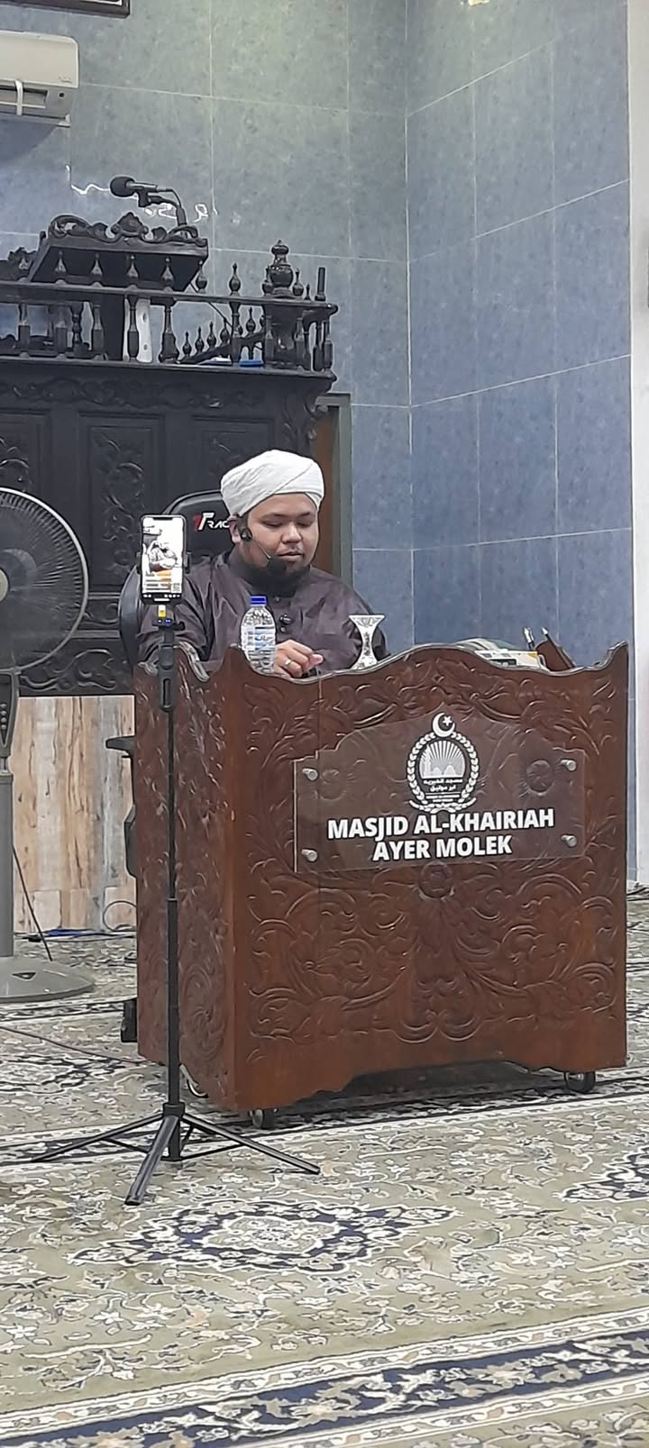 Antara Tanda Kasih Kepada Rasulullah ﷺ Ialah Memperbanyakkan 