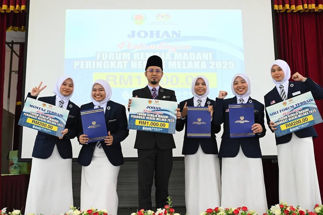 Tahniah & Syabas Terhadap Guru Pembimbing Dr. Ezwafahmey 
