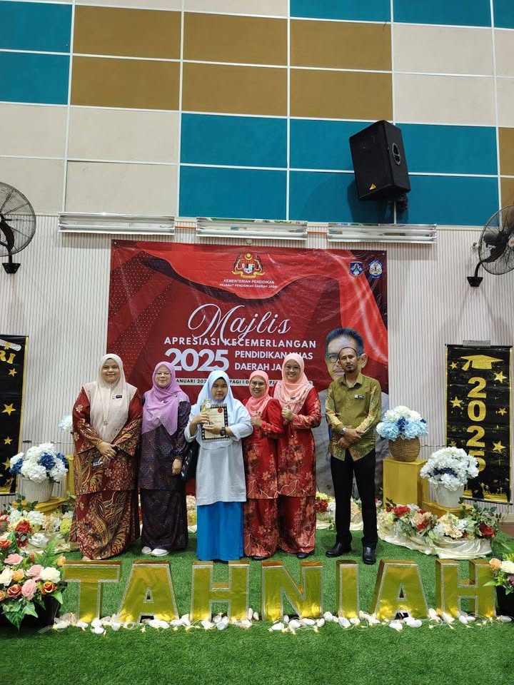 Tahniah Diucapkan Kepada Penerima-penerima Anugerah Apresiasi Kecemerlangan Pendidikan 