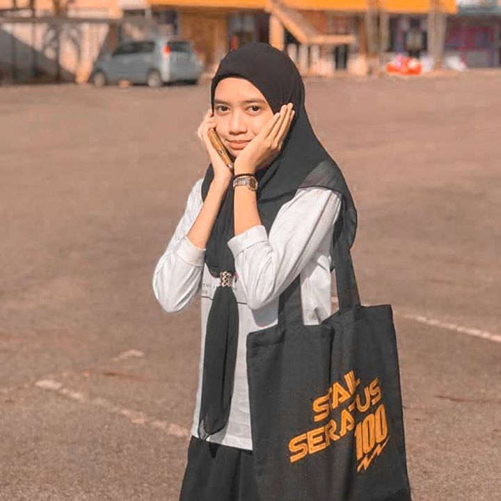 Wuah.. Siapakah Si Cantik Manis Ni? Hehe 