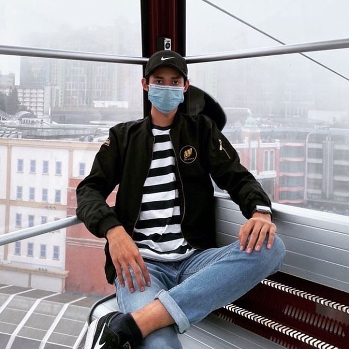 Bomber Jacket First Edition Masa Mula-mula Stail Seratus 