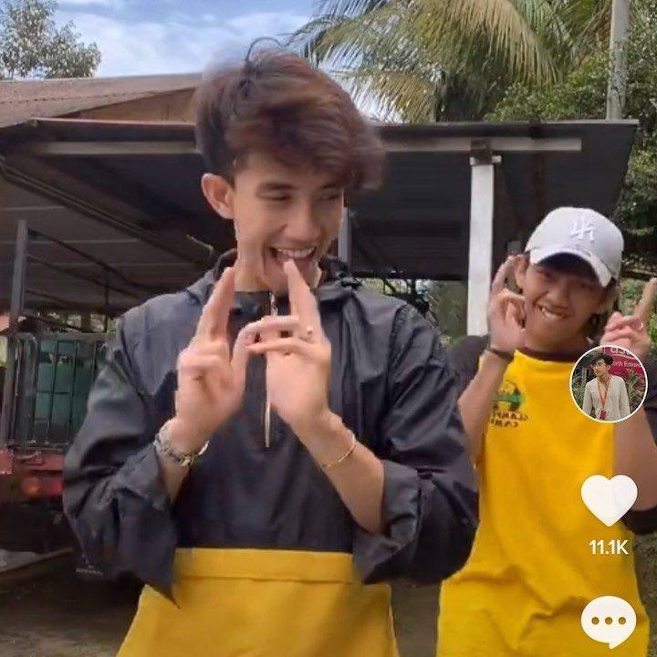 Ewah Malu-malu Pula @ijeebster Buat Tiktok Dengan Si 