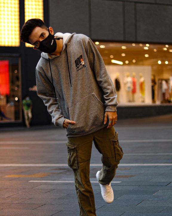 Musim Hujan Memang Sesuai Menggayakan Jeebstail Hoodie Ni. 