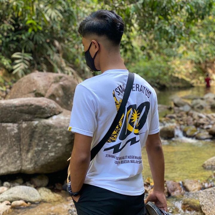 Kasi Salut Sama Brother Ni Yang Menggayakan Baju 