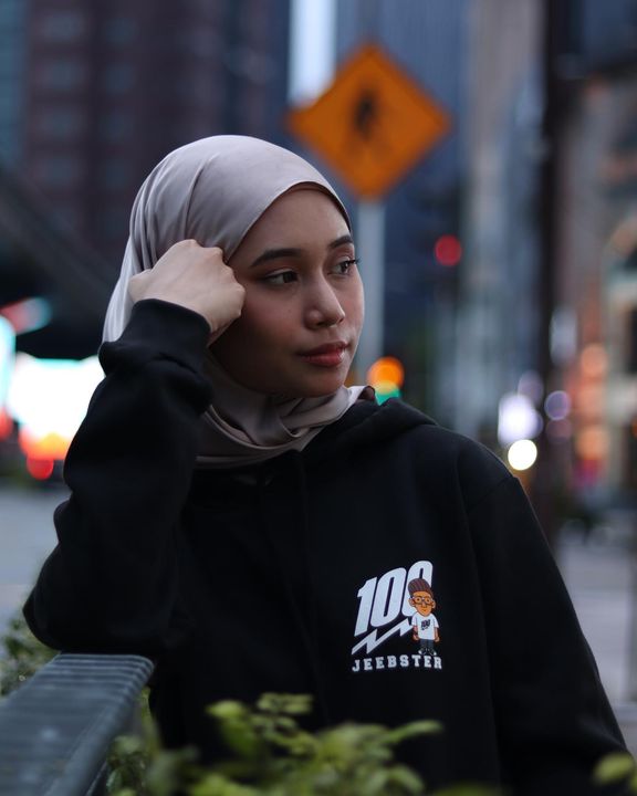 Sheeessshhh... She’s So Fine In That Hoodie Isn’t 