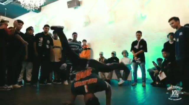 B-boy @akmalizzat_ Donning Our Lux Jersey Patriot While 