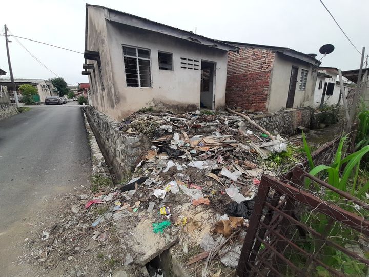 Hari Ini Melawat Kawasan, Nak Clearkan Barang/sampah Untuk 