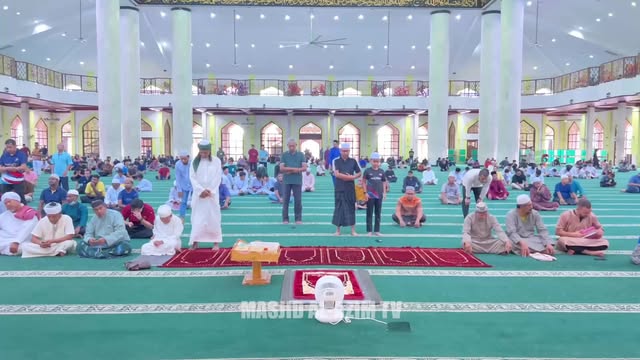 ‎اَللّٰهُمَّ صَلِّ عَلَىٰ سَيِّدِنَا مُحَمَّدٍ، وَعَلَىٰ آلِ سَيِّدِ 