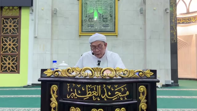 اَللّٰهُمَّ صَلِّ عَلَىٰ سَيِّدِنَا مُحَمَّدٍ،وَعَلَىٰ آلِ سَيِّدِ نَا 