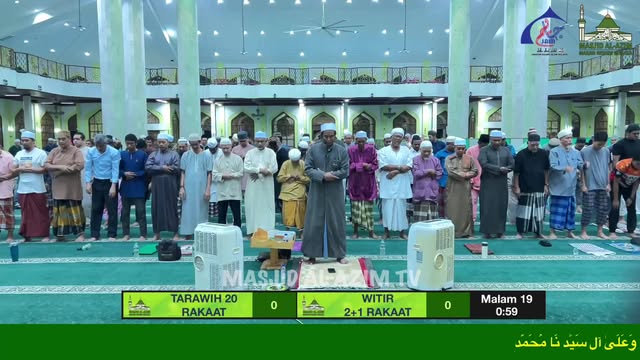 ‎اَللّٰهُمَّ صَلِّ عَلَىٰ سَيِّدِنَا مُحَمَّدٍ، وَعَلَىٰ آلِ سَيِّدِ 