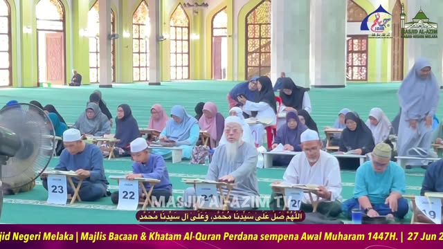 ‎اَللّٰهُمَّ صَلِّ عَلَىٰ سَيِّدِنَا مُحَمَّدٍ،وَعَلَىٰ آلِ سَيِّدِ نَا 