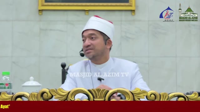 اَللّٰهُمَّ صَلِّ عَلَىٰ سَيِّدِنَا مُحَمَّدٍ،وَعَلَىٰ آلِ سَيِّدِ نَا 