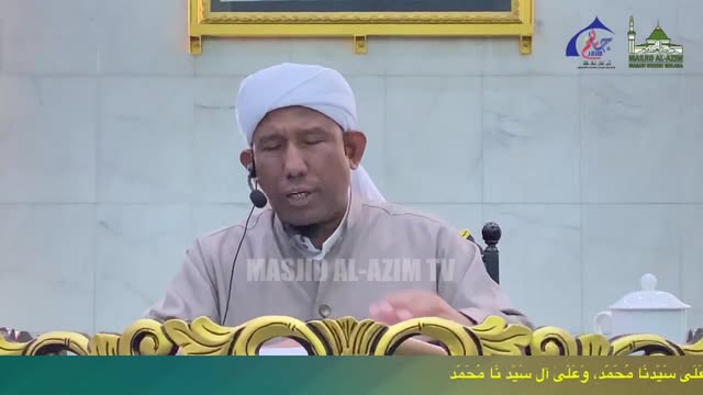 اَللّٰهُمَّ صَلِّ عَلَىٰ سَيِّدِنَا مُحَمَّدٍ،وَعَلَىٰ آلِ سَيِّدِ نَا 