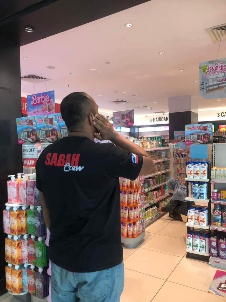 Sampai Laungkan Azan Abang Ni, Bininya Sesat Dalam 