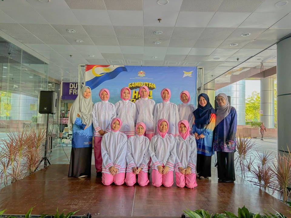 Program Uniformdna Sempena Sambutan Hari Belia Negara Peringkat Program Uniformdna Sempena Sambutan Hari Belia Negara Peringkat